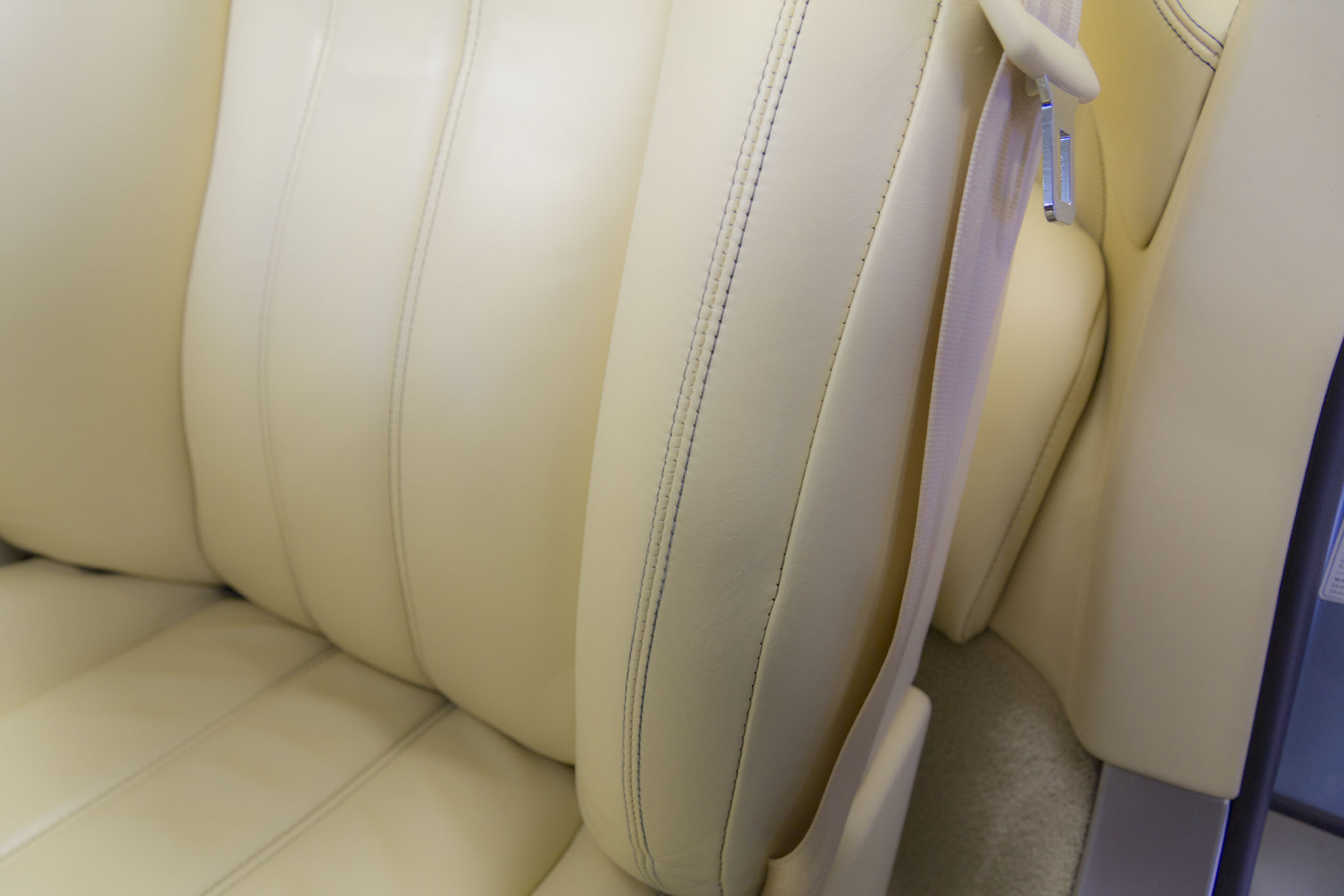 Auto nahkiste pärast LeatherRestore taastamist